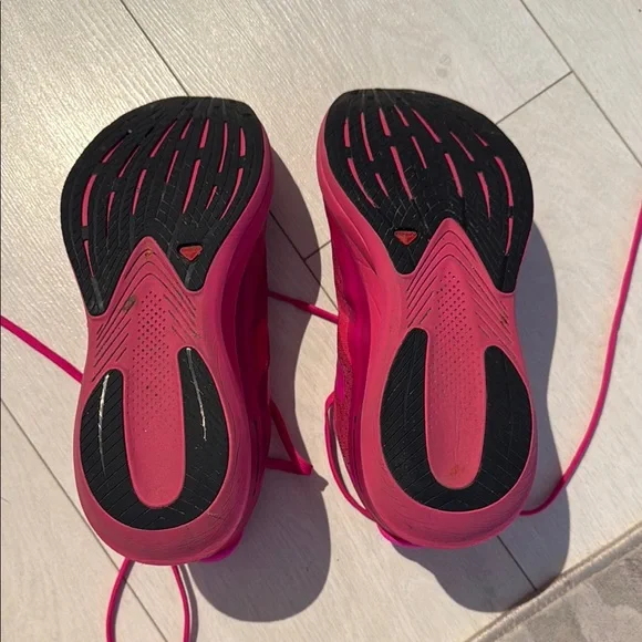 Running shoes - Picture 5 of 5